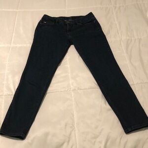 Joe’s dark denim ankle Chelsea W28